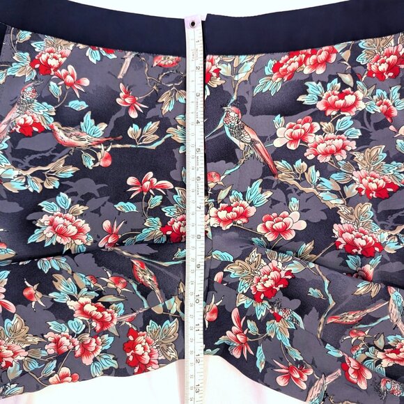 Elevenses | Anthropologie Floral Bird Tapered Tuxedo Ankle Trouser Pants | 6 - Picture 11 of 14